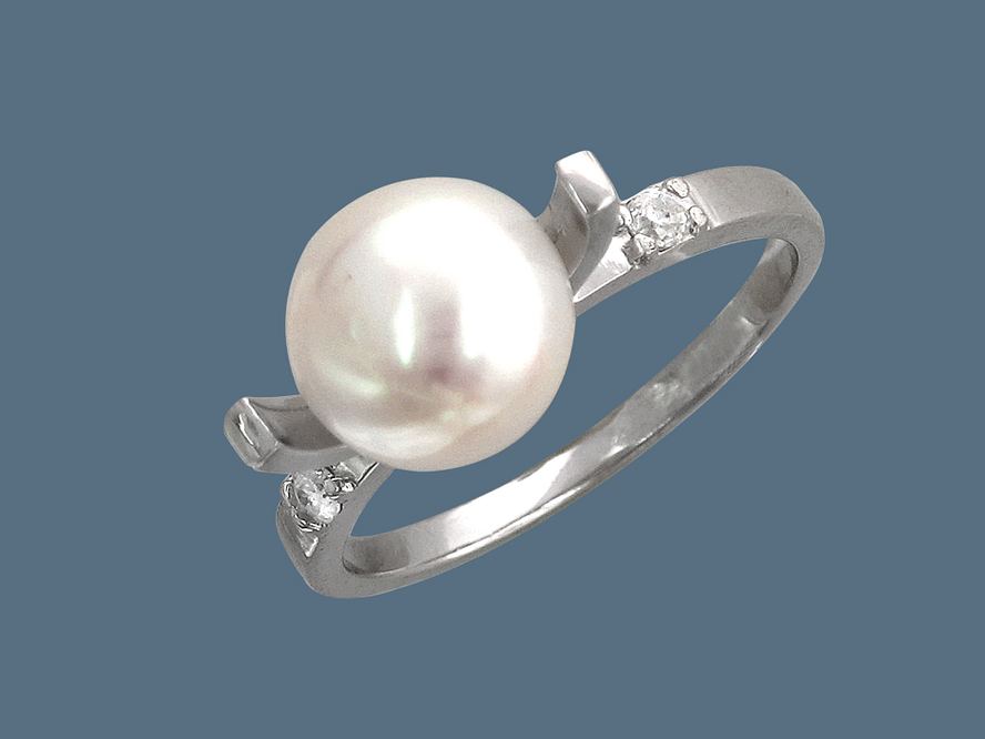 кольцо из серебра 925 пробы с жемчугом и фианитом Р6К350063