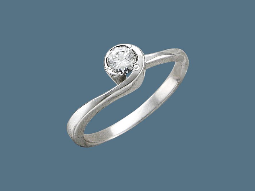 кольцо серебряное с фианитом У15К150261