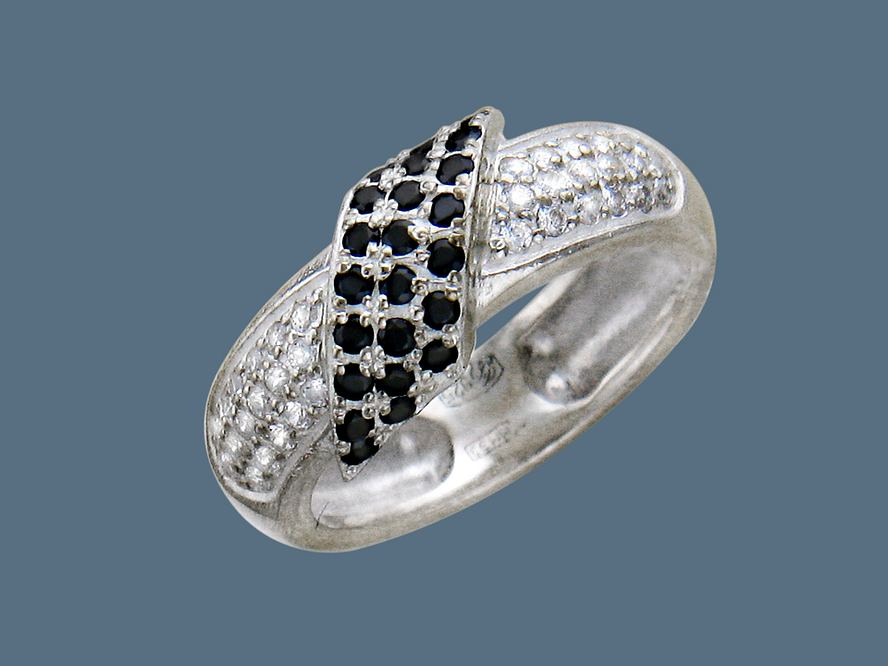 кольцо серебряное с фианитами У15К250137